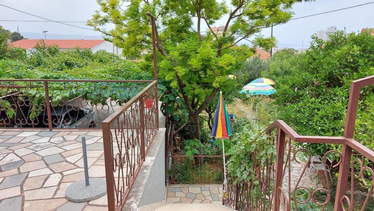 Apartment Jerolima *